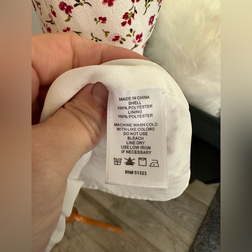 NEW 1. State GORGEOUS white floral wrap dress - senior photo or bridal DRESS - Picture 11 of 11